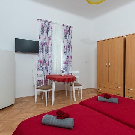 Fatoric Rooms Porec Esterno foto